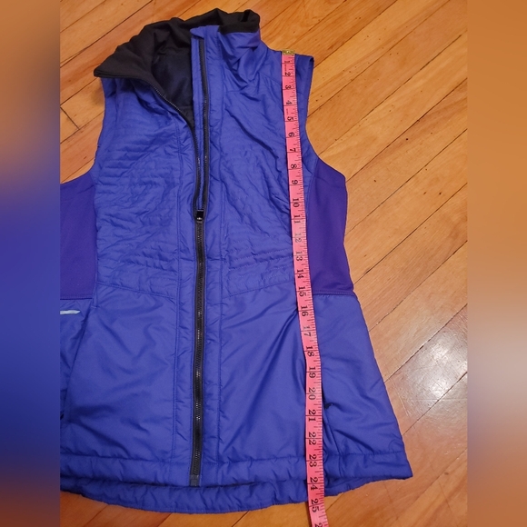 Athleta "Sprinter" lightweight vest. Blue/Purple. Size S. Polyester. - Picture 7 of 11